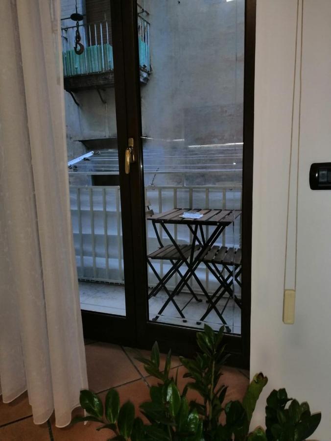 La Casa Di Tania A Napoli Apartment Exterior foto