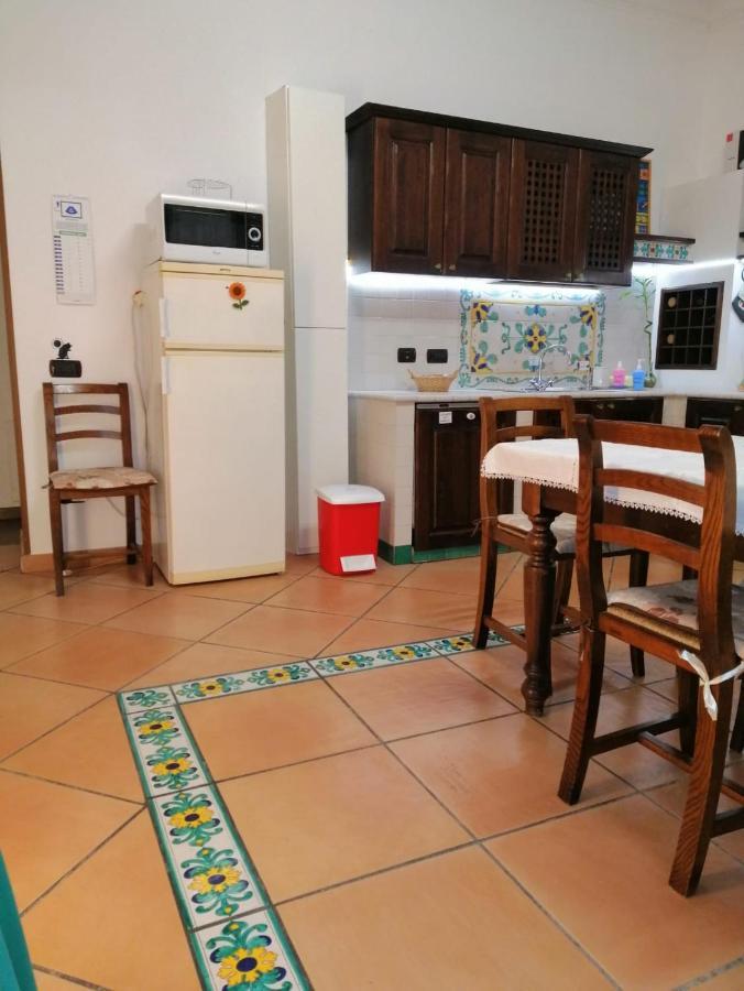La Casa Di Tania A Napoli Apartment Exterior foto