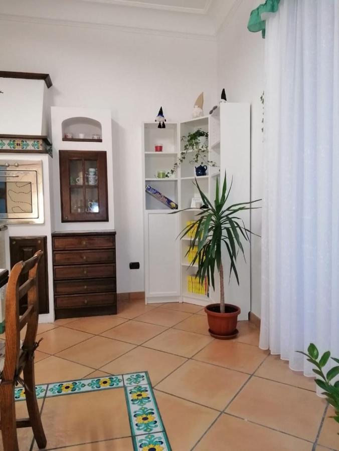 La Casa Di Tania A Napoli Apartment Exterior foto