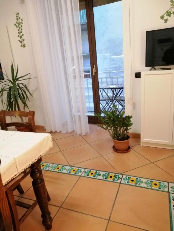 La Casa Di Tania A Napoli Apartment Exterior foto