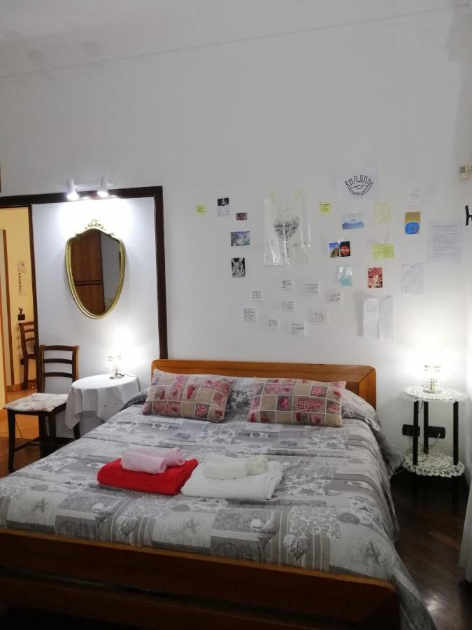 La Casa Di Tania A Napoli Apartment Exterior foto