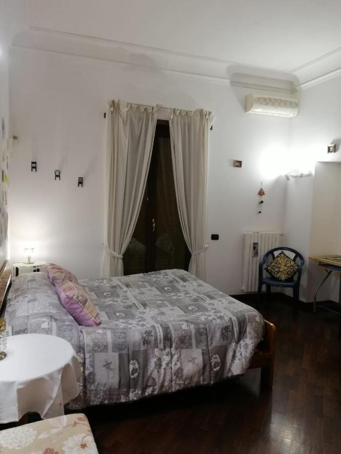 La Casa Di Tania A Napoli Apartment Exterior foto